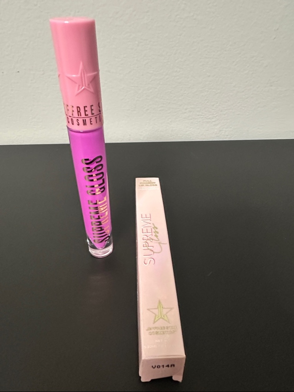 NWT- Jeffree Star Supreme Gloss Pink Lip Gloss - Color Queen Supreme